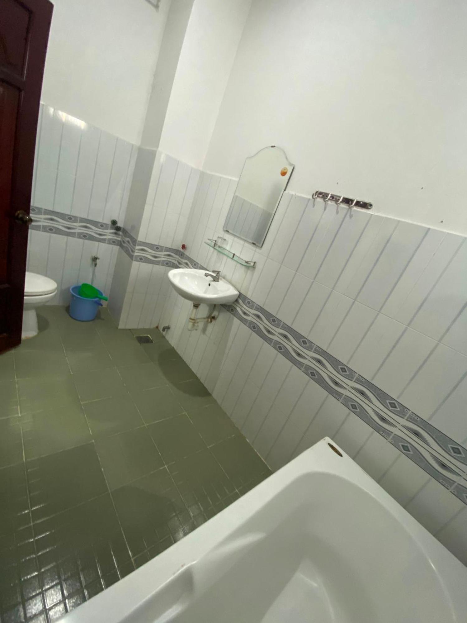 Khach San Kim Phung Ngan Hotel Can Tho Bagian luar foto